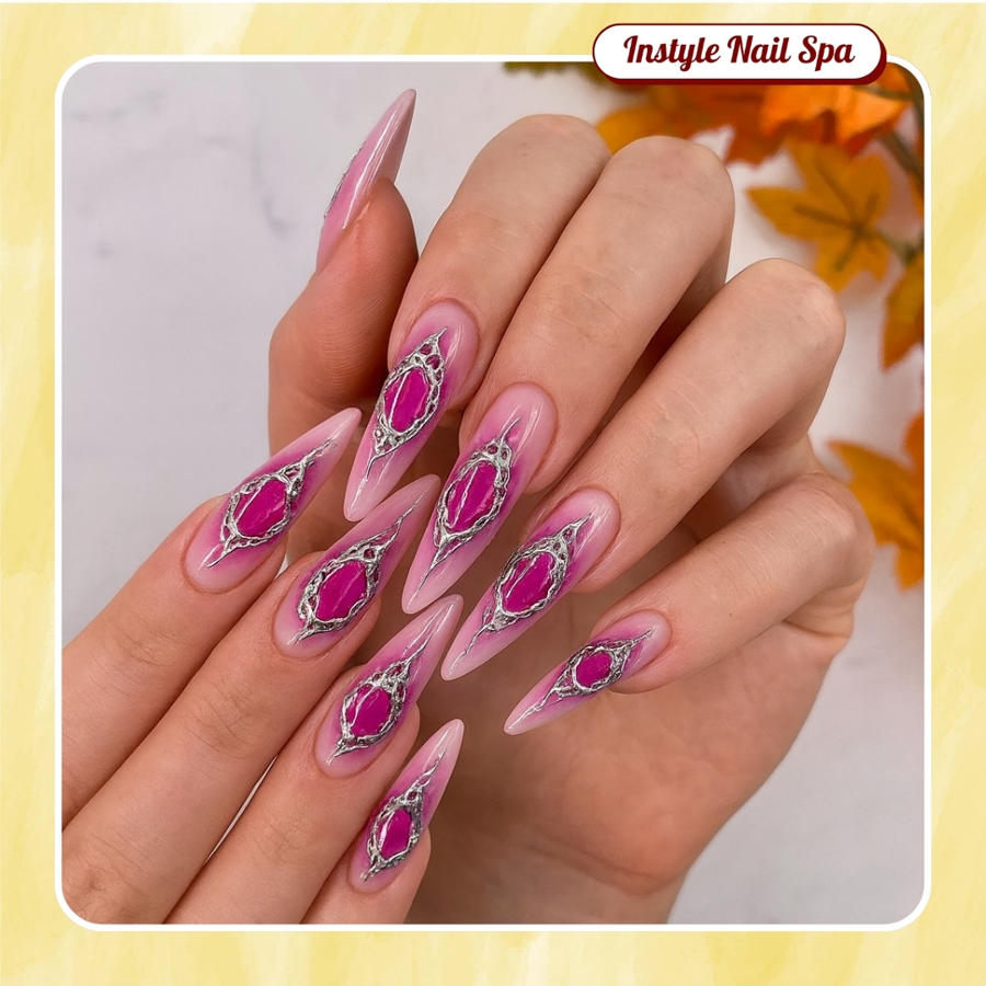 Halloween nail design